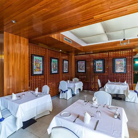 Balneario De Compostela מלון Brion